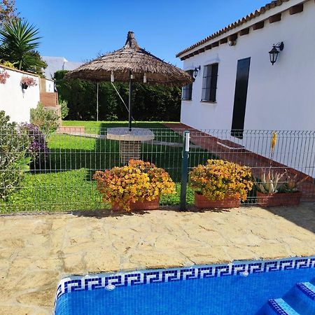 הוילה קוניל דה לה פרונטרה El Cortijo De Pepa מראה חיצוני תמונה